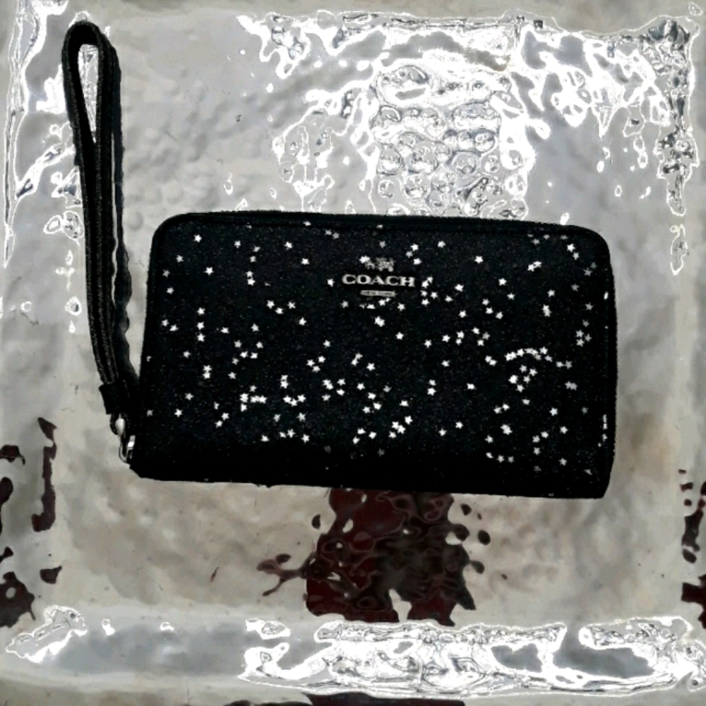 COACH WRISTLET/PHONE WALLET